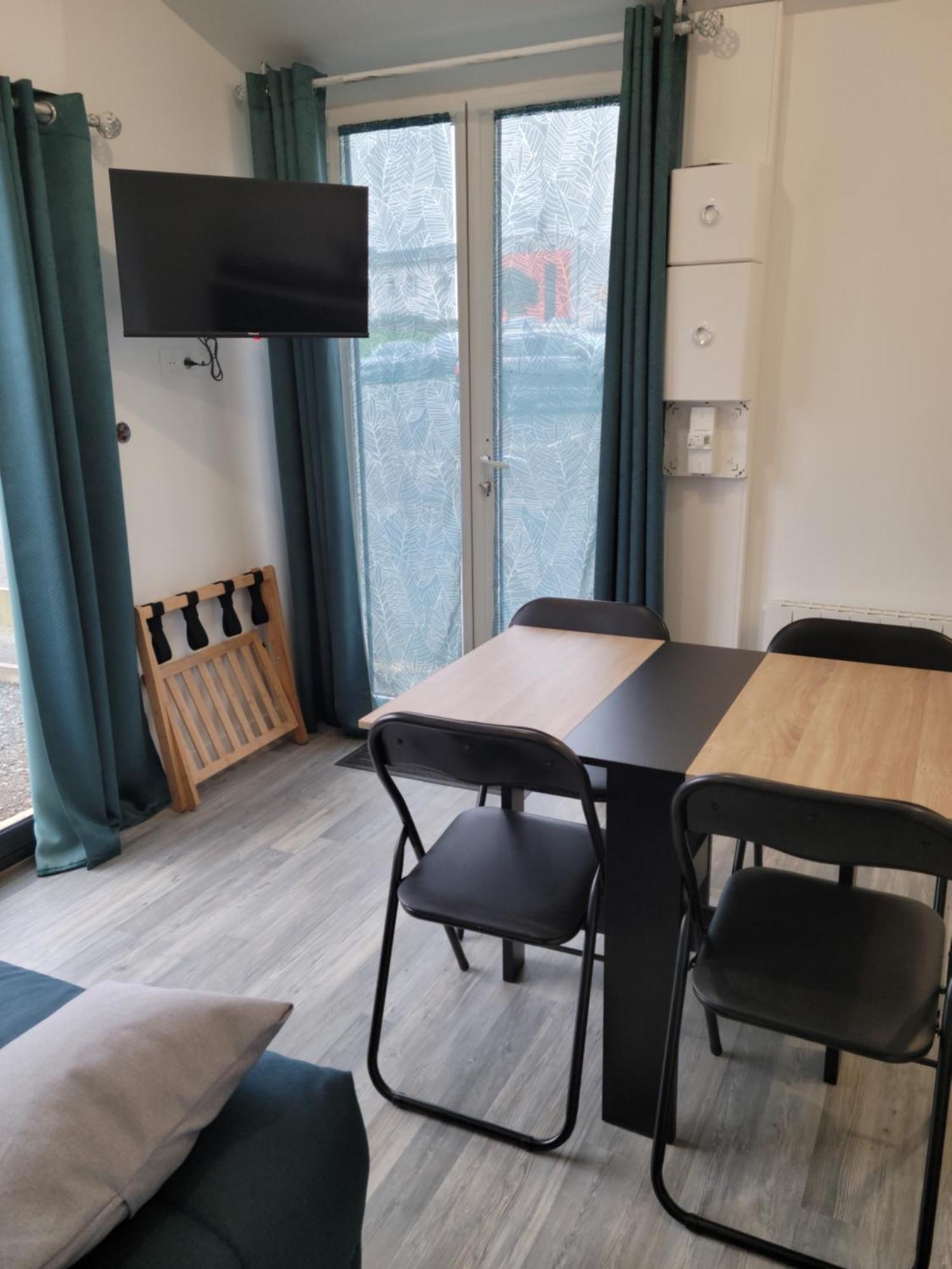 Le Studio Saint-Pierre-Montlimart Kültér fotó