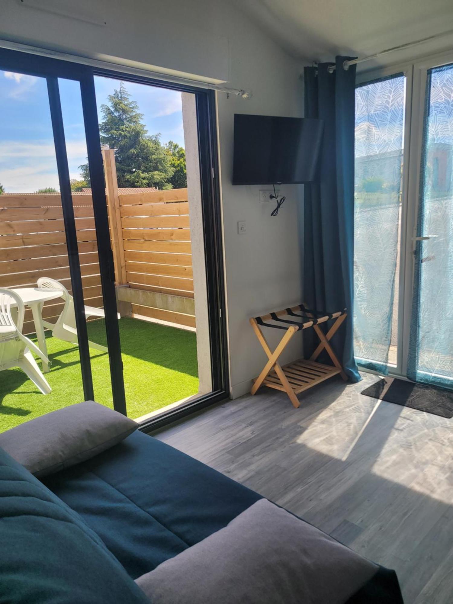Le Studio Saint-Pierre-Montlimart Kültér fotó
