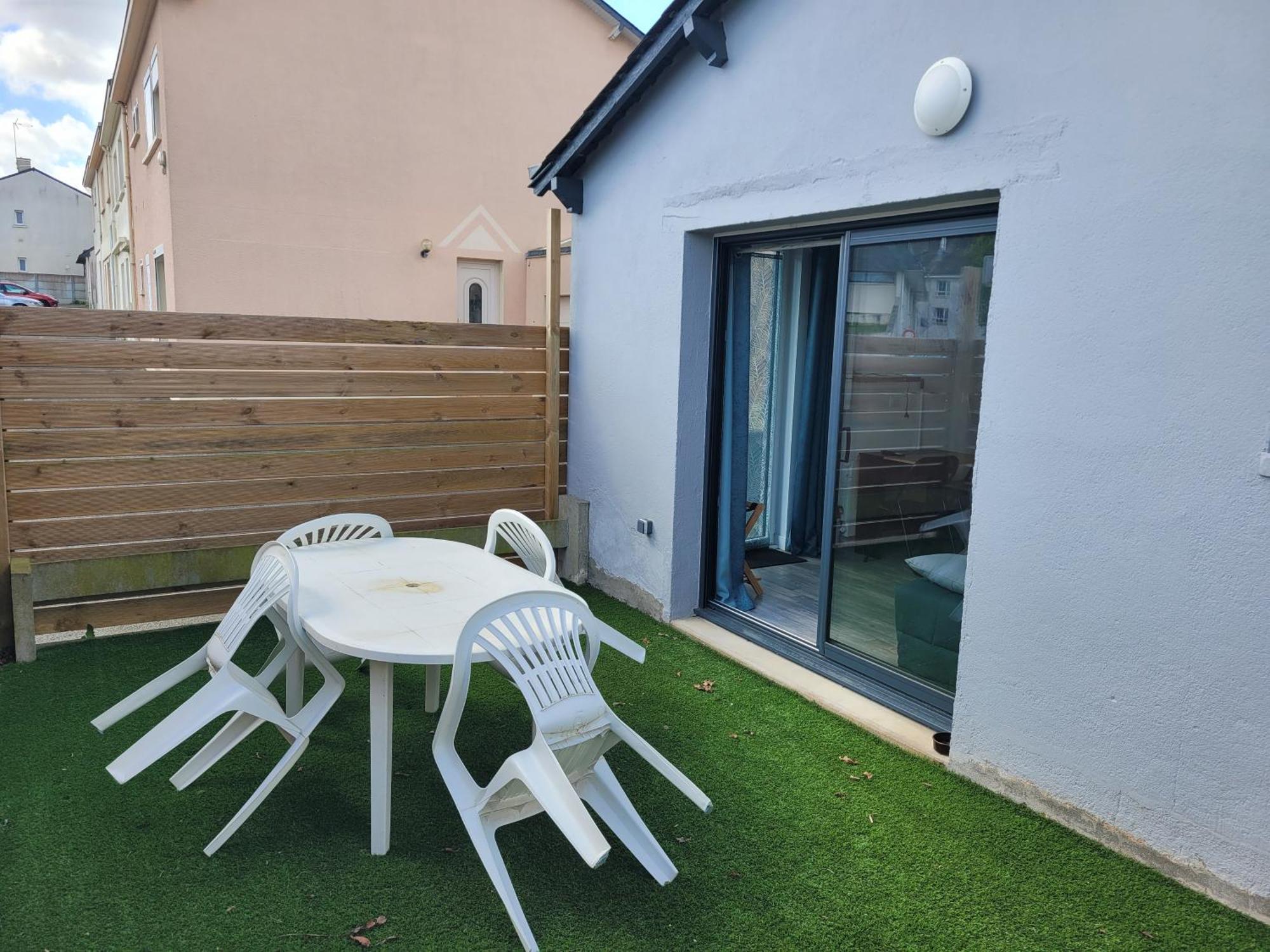 Le Studio Saint-Pierre-Montlimart Kültér fotó